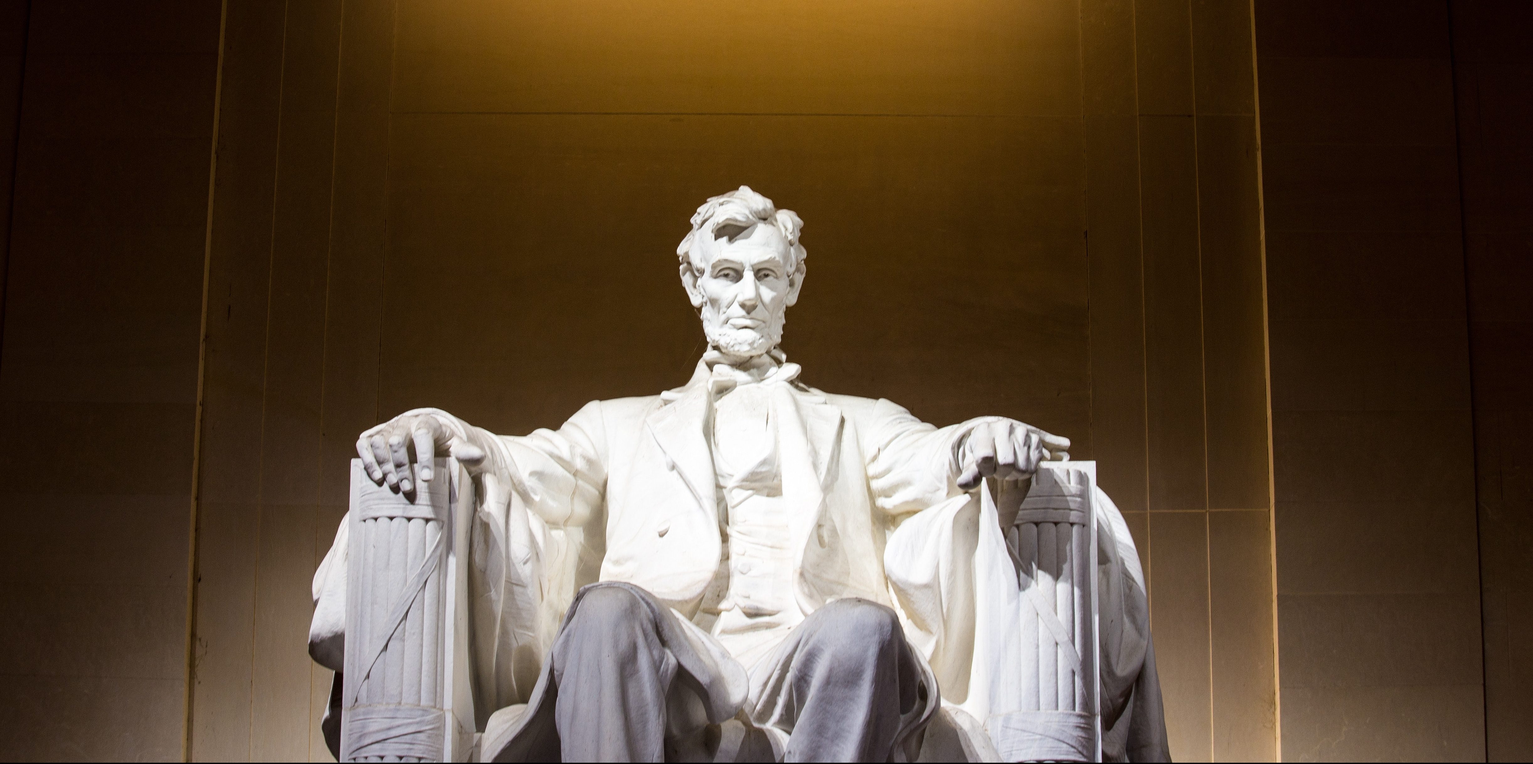 Lincoln-Law-Abraham-Statue-Qui-Tam-Law